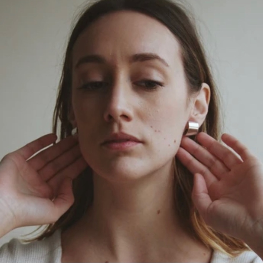 Giantlion Scoop Stud earrings